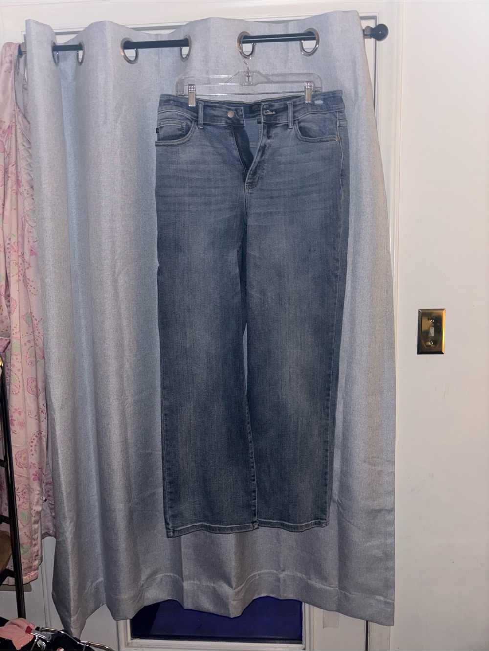 Judy Blue Washed Straight Fit Leg Jeans